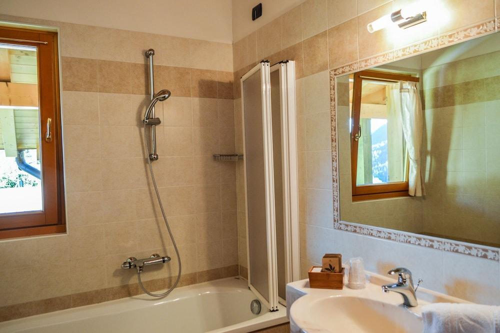 Hotel Garni Sant'Antonio Con Spa Мадонна-ді-Кампільйо Екстер'єр фото