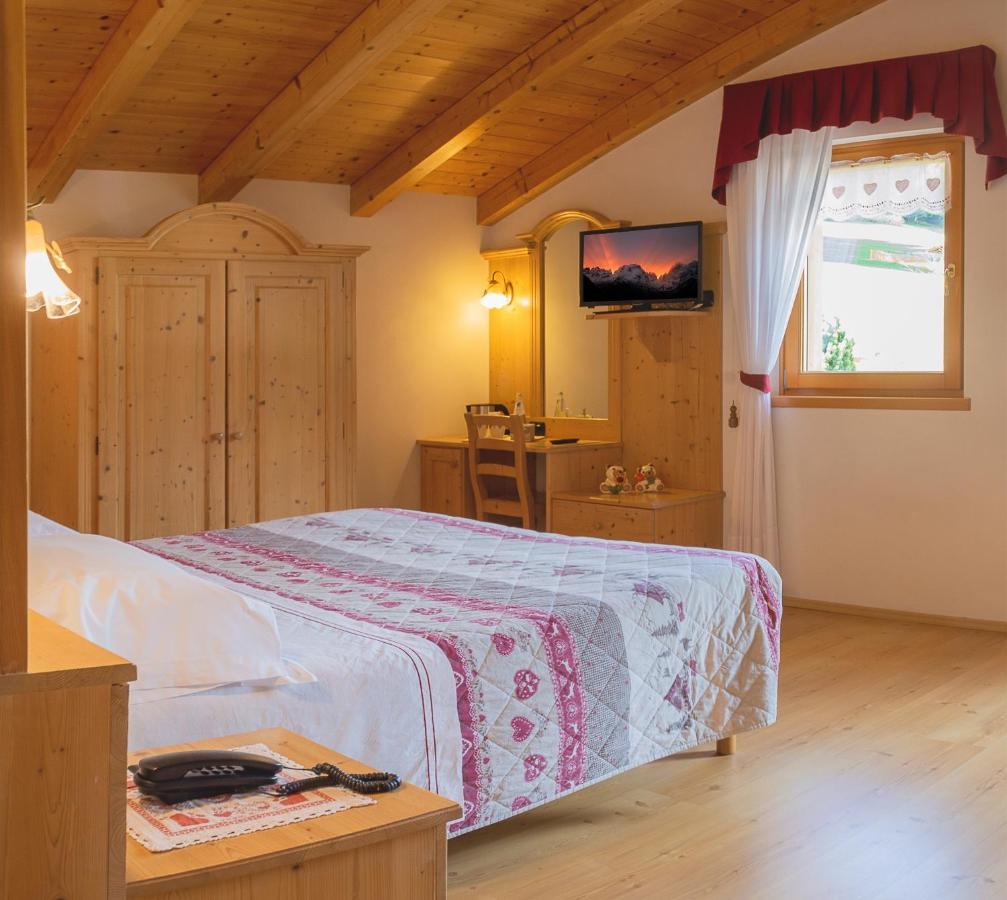 Hotel Garni Sant'Antonio Con Spa Мадонна-ді-Кампільйо Екстер'єр фото