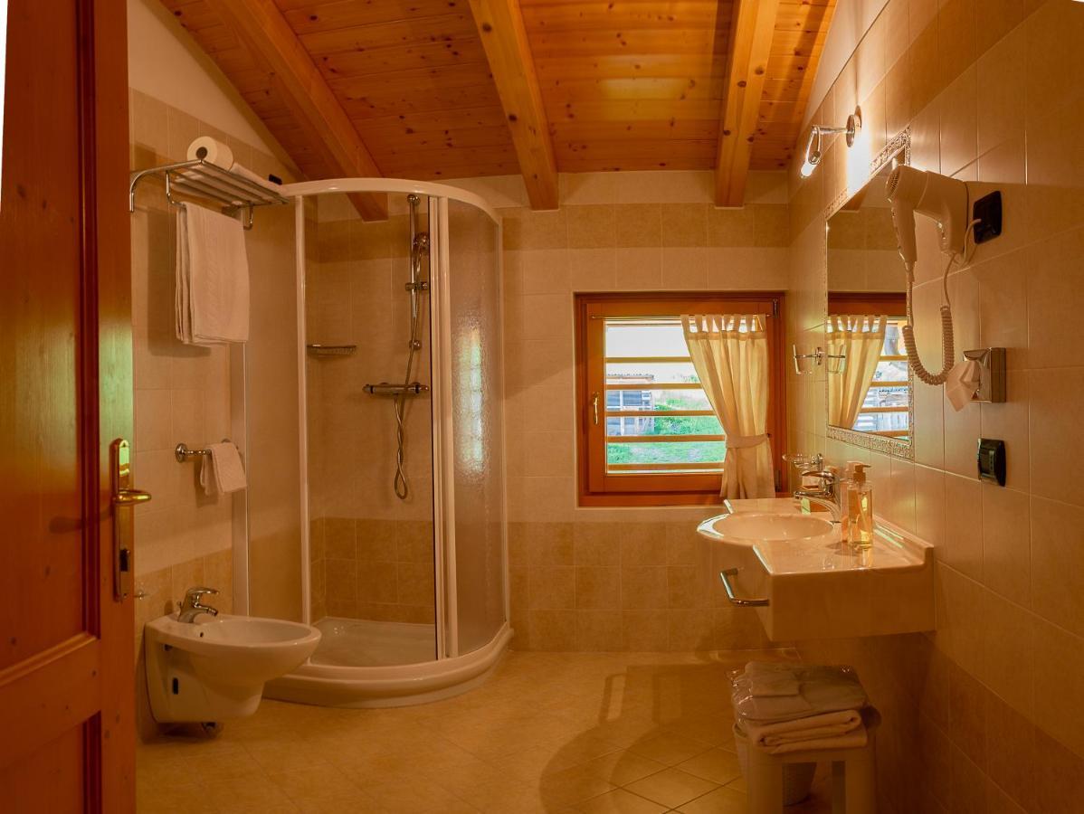 Hotel Garni Sant'Antonio Con Spa Мадонна-ді-Кампільйо Екстер'єр фото