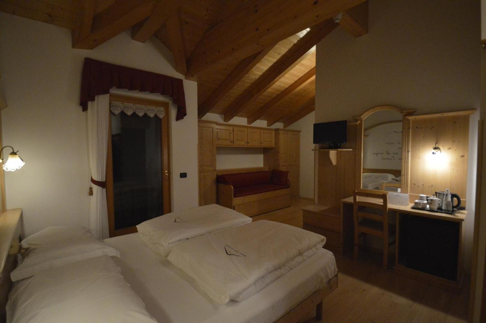 Hotel Garni Sant'Antonio Con Spa Мадонна-ді-Кампільйо Екстер'єр фото