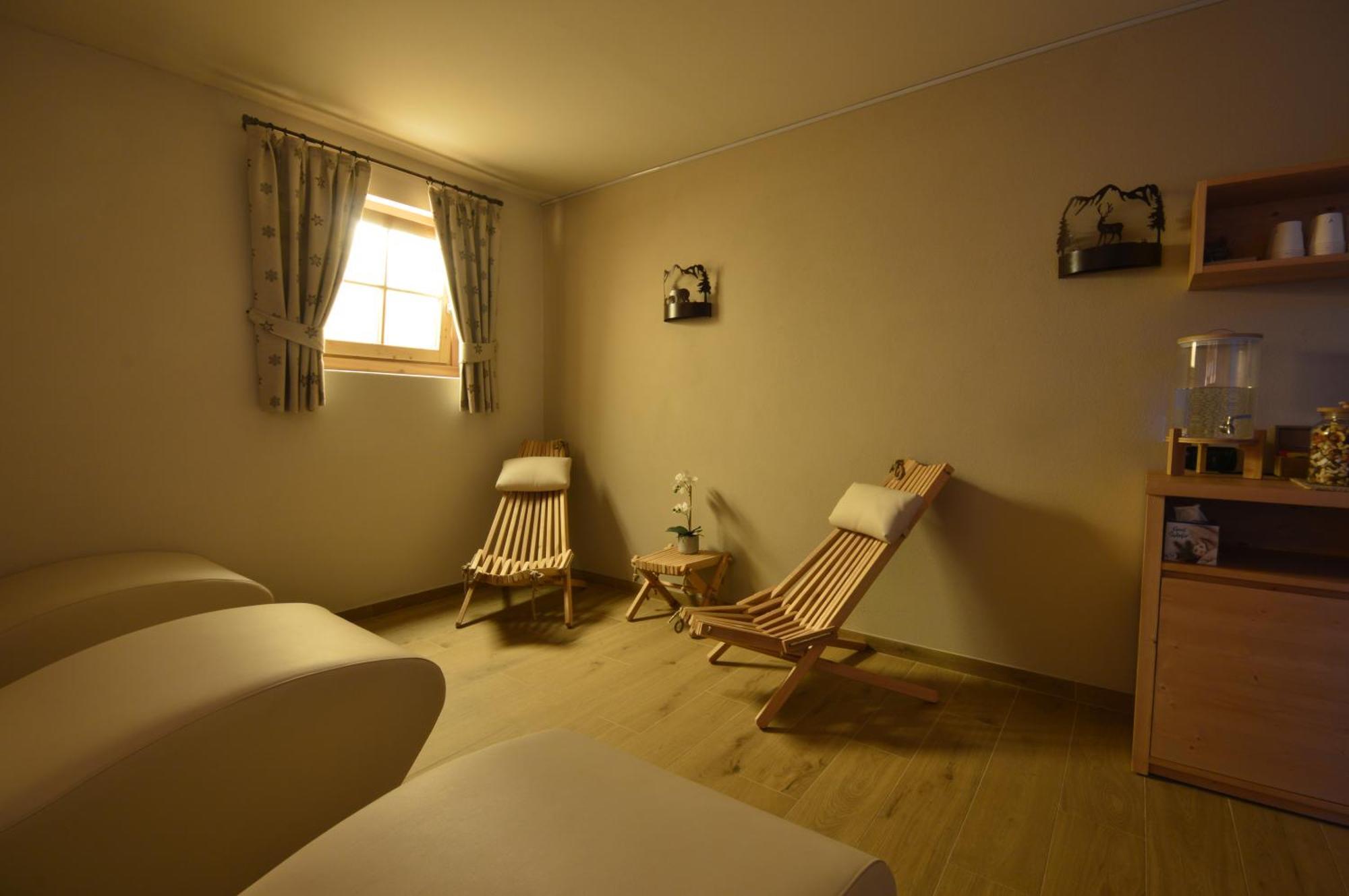 Hotel Garni Sant'Antonio Con Spa Мадонна-ді-Кампільйо Екстер'єр фото