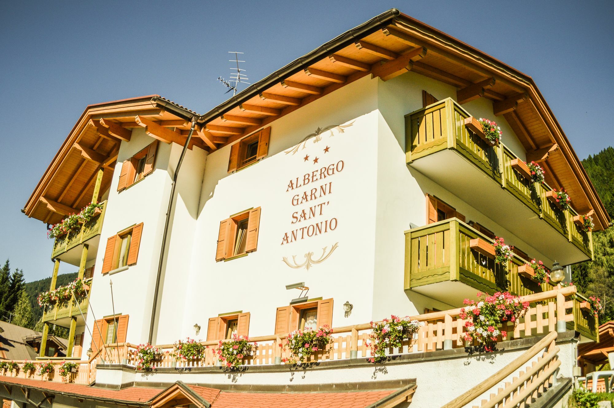 Hotel Garni Sant'Antonio Con Spa Мадонна-ді-Кампільйо Екстер'єр фото